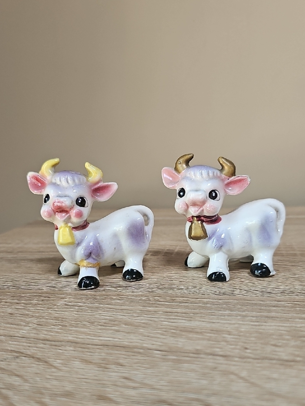 Vintage Kitschy Ceramic Elsie Cow Salt & Pepper - White and Pink Decorative